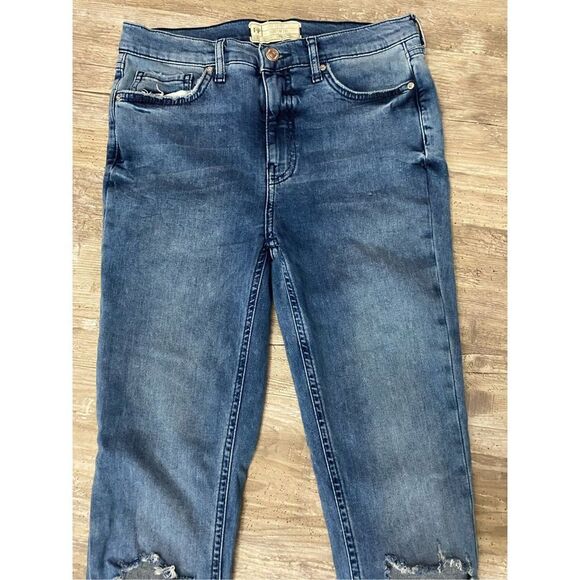 Free People Skinny Jeans Ankle Cropped Stretch Distressed Women’s Size W28L - Picture 2 of 7